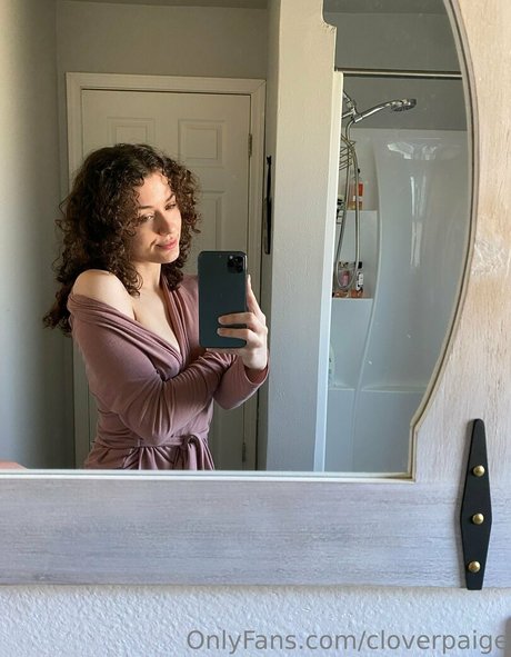 Cloverpaige high quality actress photos