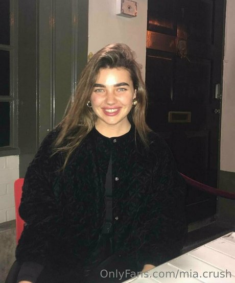 raketaraketa1998 hd actress img