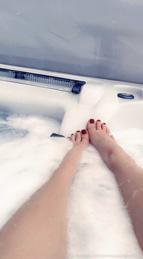 preciouscargoofficial naked model galleries