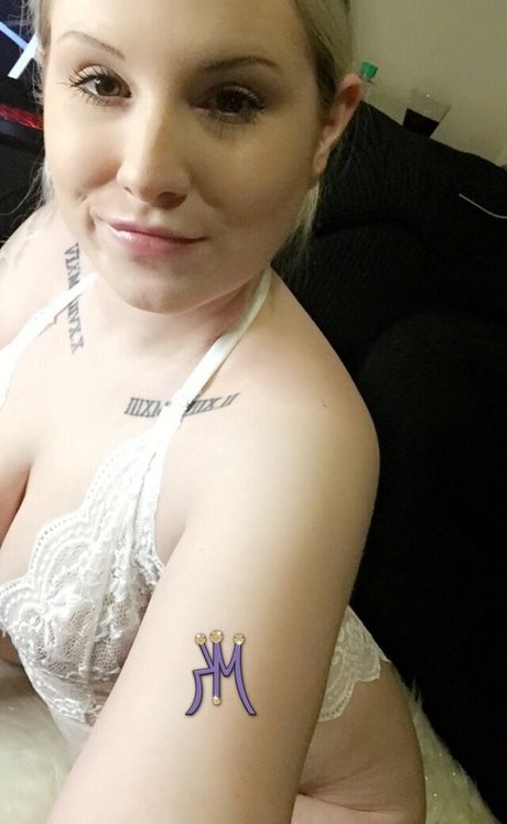 katiiemae star beautiful img