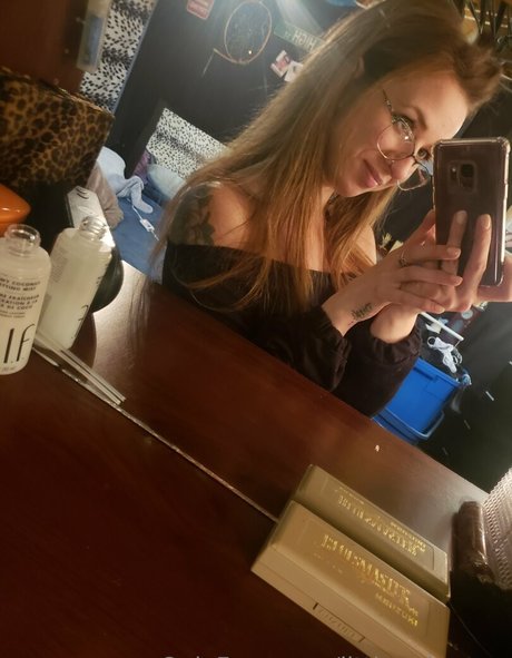 little miss zee star art pics