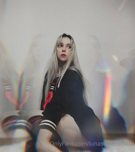 sinnerluna art model galleries