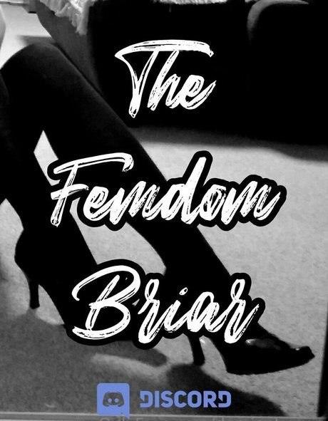 dominalauren naked model img