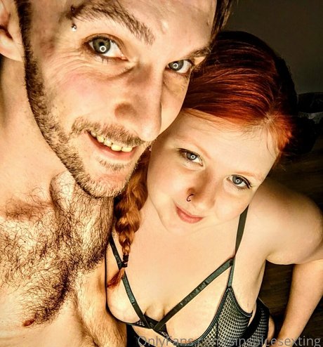 sinspicesexting model exclusive gallery