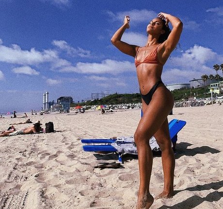 Jordan Coleman pretty model image