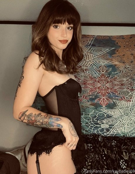 irresistible ivy naked model pictures