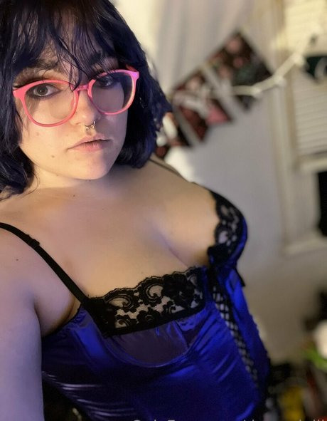 dumn lolli sexy model picture