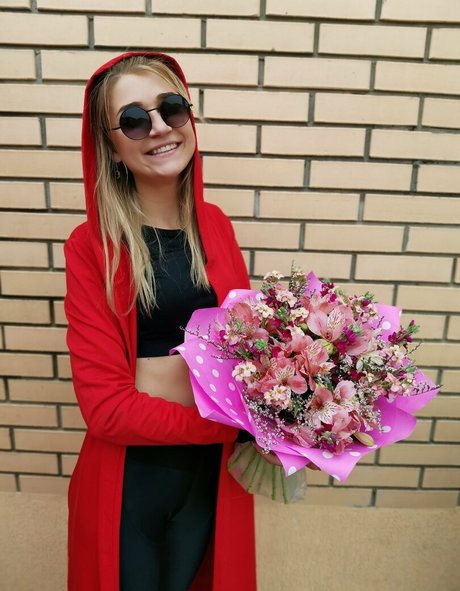 christine live model xxx gallery