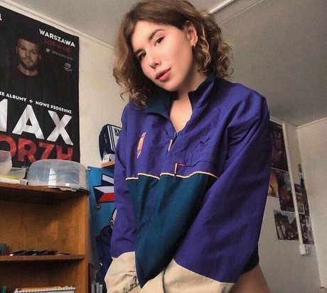 twerkingpeach xxx pornstar images