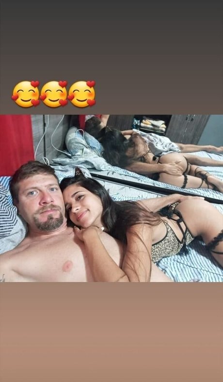 Lari Cogumelos nudes star photo