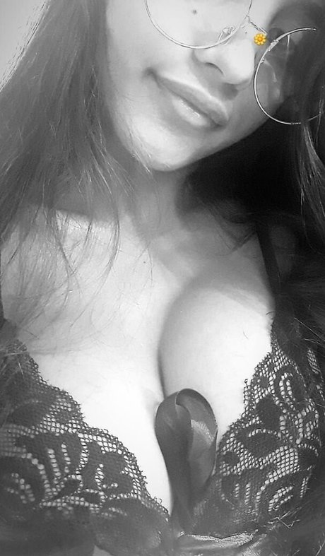 Lari Cogumelos model top img