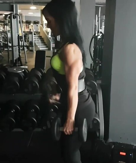 Suzy Hanah star nudes gallery