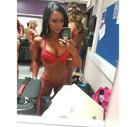 Suzy Hanah best pornstar image