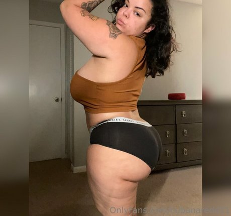 cubanaredd21 porn model pic