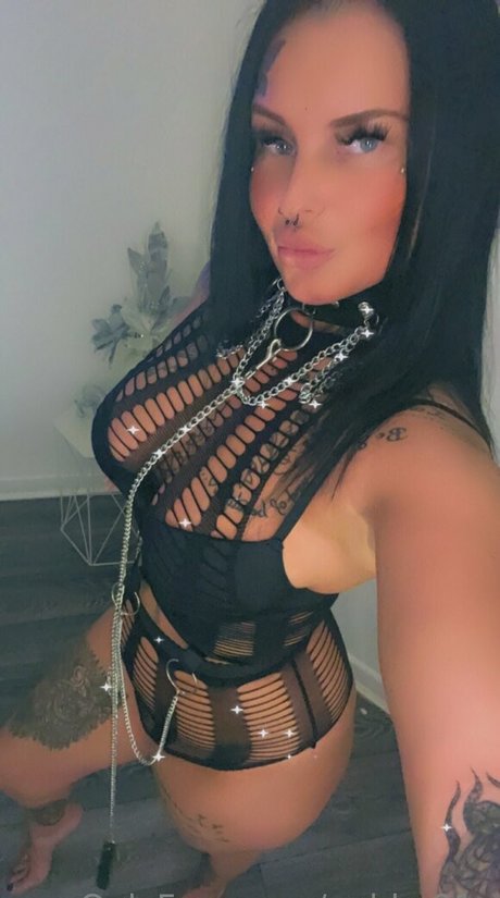 gabby91x nude actress pic