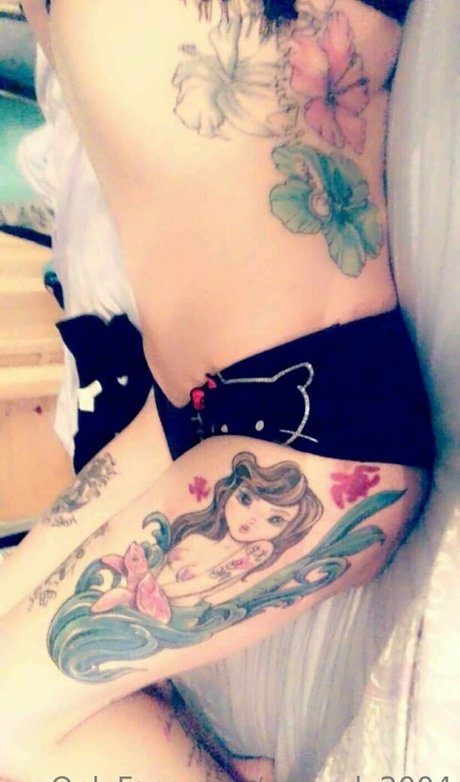 mcandy2004 model top picture