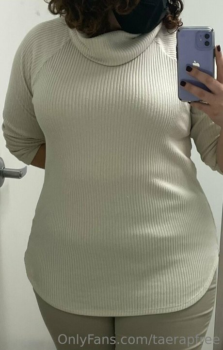 taerapfree model naked galleries