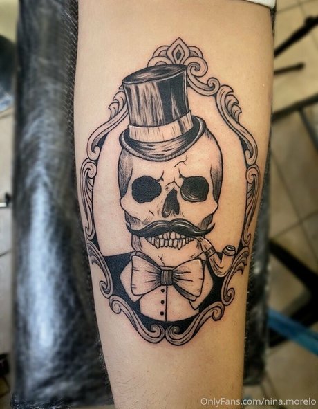 nina morelo nude model pic