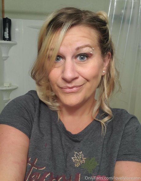 lovelyloreann pornstar nice pics