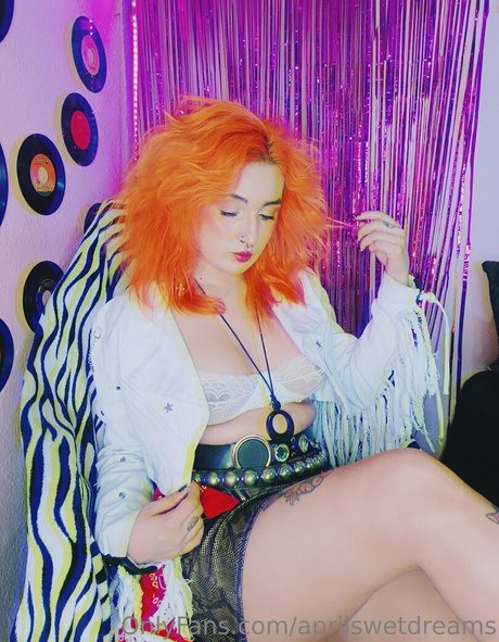 aprilswetdreams star naked picture