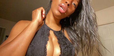 shacrisiaa erotic star pics