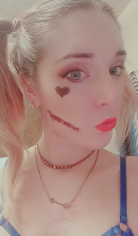 imamazingbitch star naked image