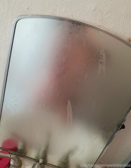 wetkitten666 sexy pornstar picture