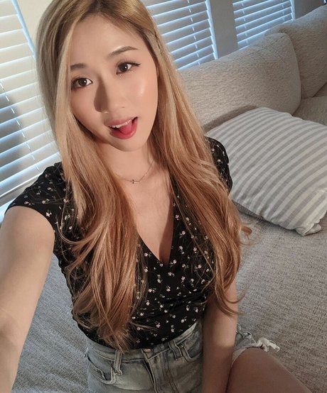 Yougelly pornstar top img