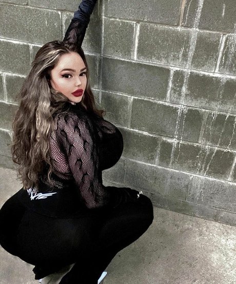 Empathicc top model picture