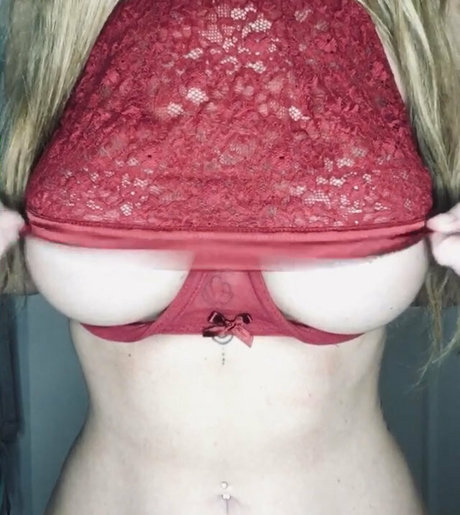 justynak310 star nude img