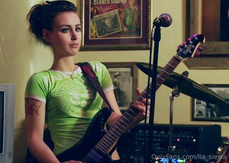 lia sierra xxx model galleries