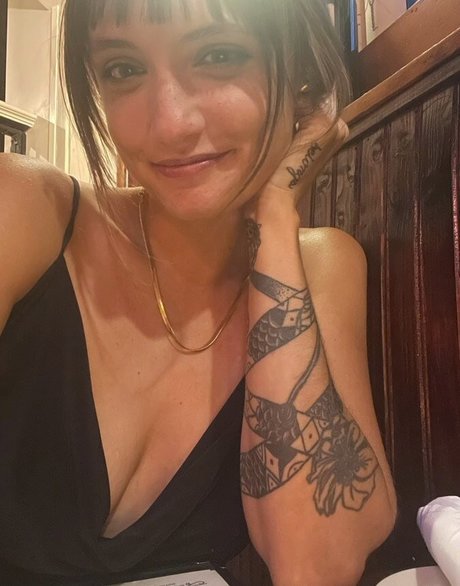 Alanah Mackie exclusive actress images