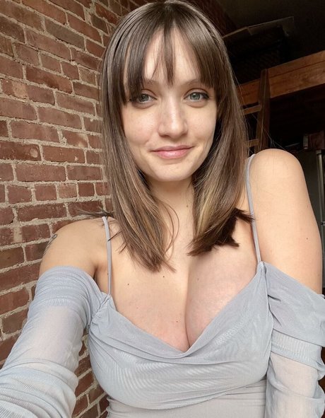 Alanah Mackie pornstar pretty pic