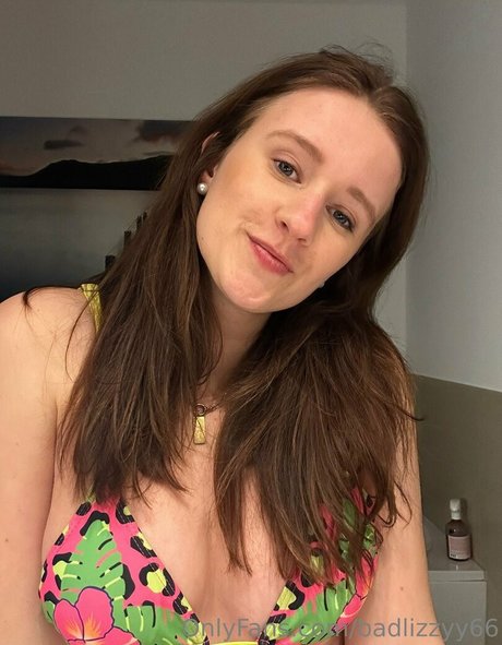 badlizzyy66 star pornographic img