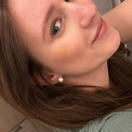 badlizzyy66 pornographic model image