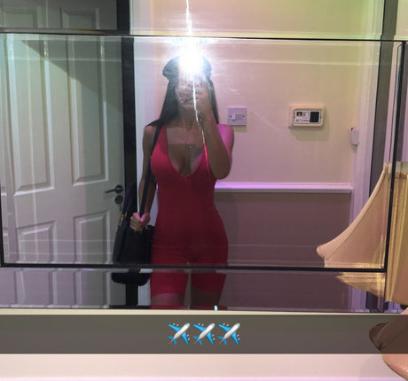 Laura Brophy star naked picture