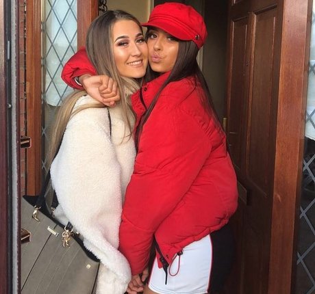 Laura Brophy nudes model galleries