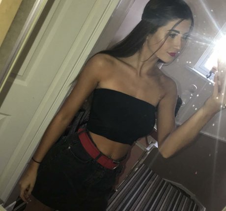 Laura Brophy naked actress pics