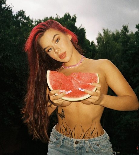 Milash Hub pornstar top images