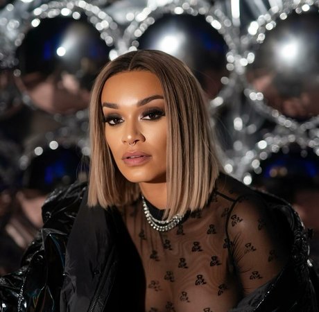 Pearl Thusi nice model photo