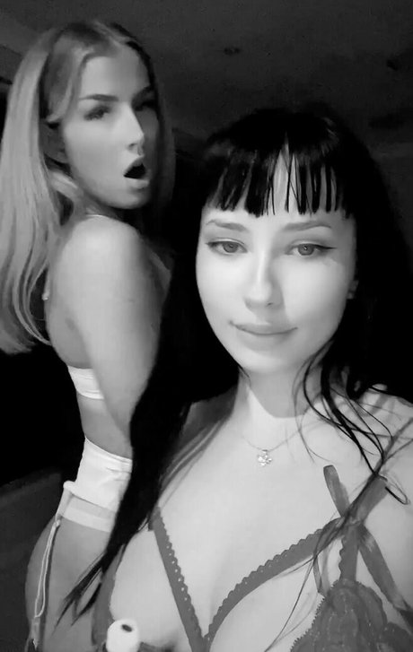 Aprilxo star sex gallery