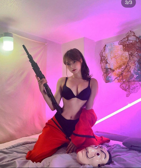 Auddk 77 hot model images