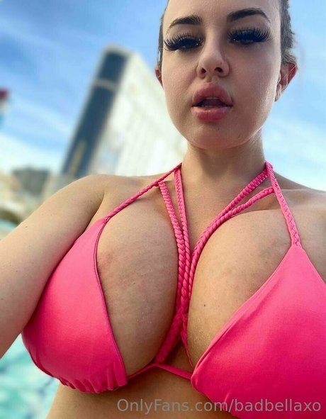 badbellaxo hot pornstar pic