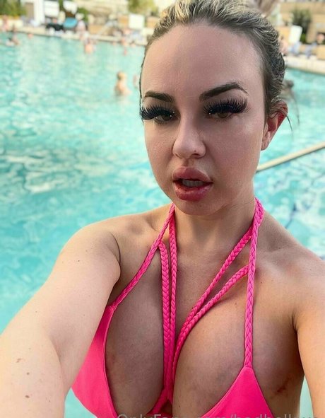 badbellaxo model adult galleries