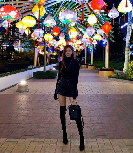 NoHaileeNo nude model pics