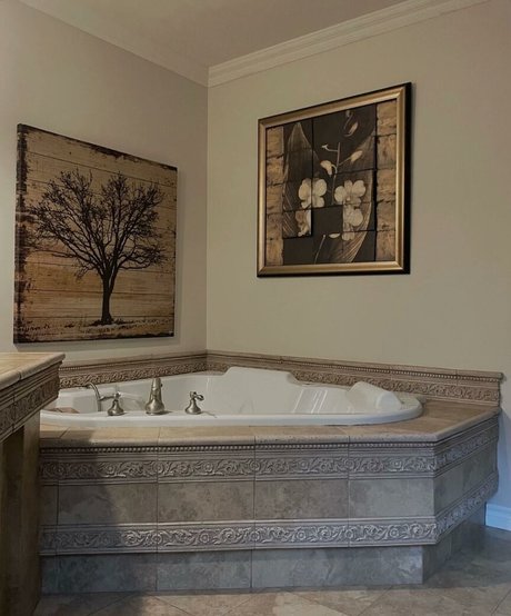 Anais Laliberte naked model photos