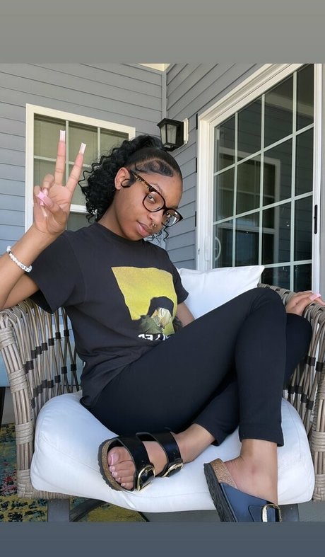 Ms Hazel Marie model pretty image