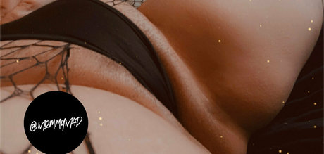 discontinued4now pornstar nudes image