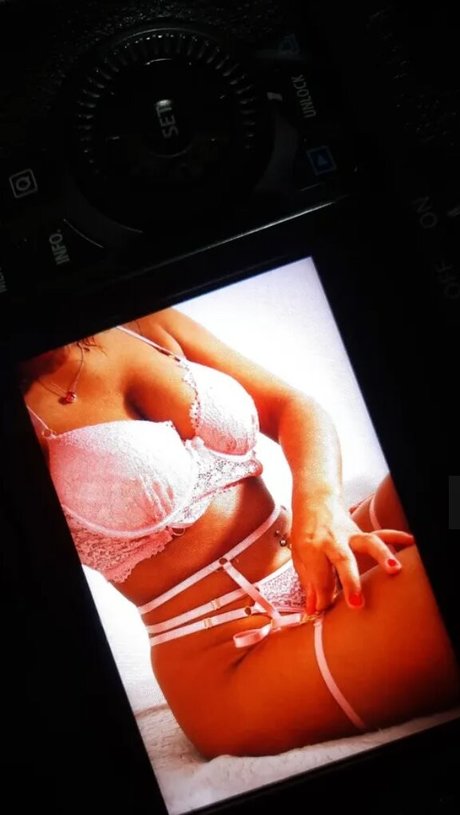 Gabi Balestrini sexy model image