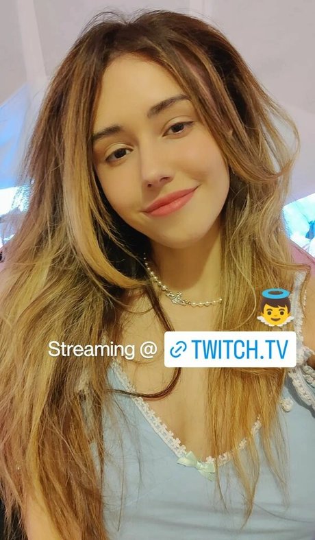 Catplant ASMR erotic actress pic